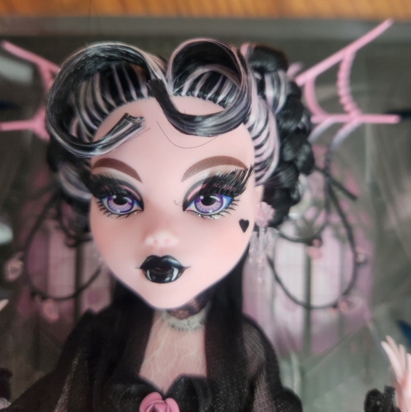✅ Ships Today ✅ Monster High Draculaura Vampire Heart - NIB - Picture 11 of 11